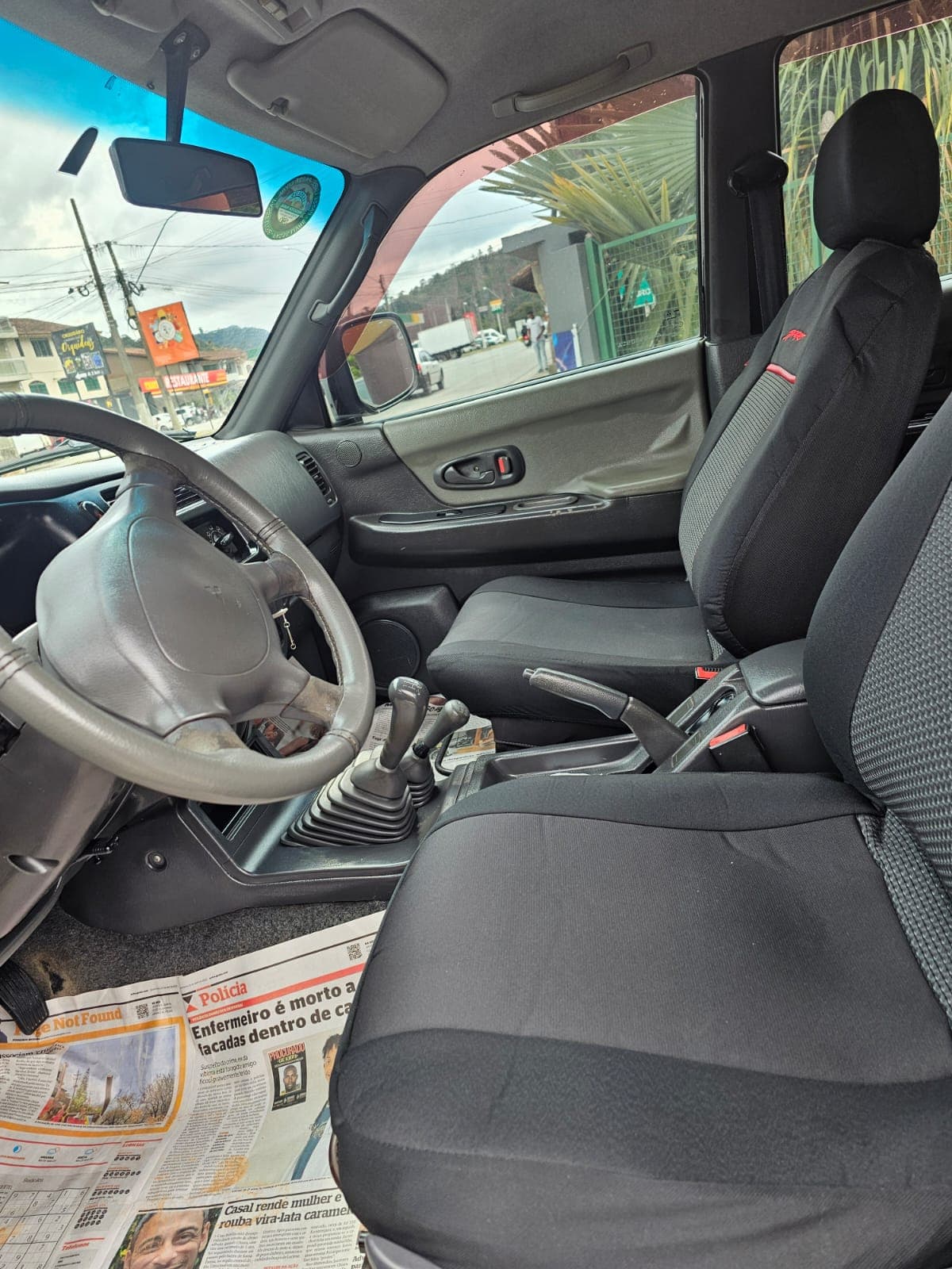 Mitsubishi L200 OUTDOOR GLS 2.5 4X4 CD TDI Diesel thumbnail 5