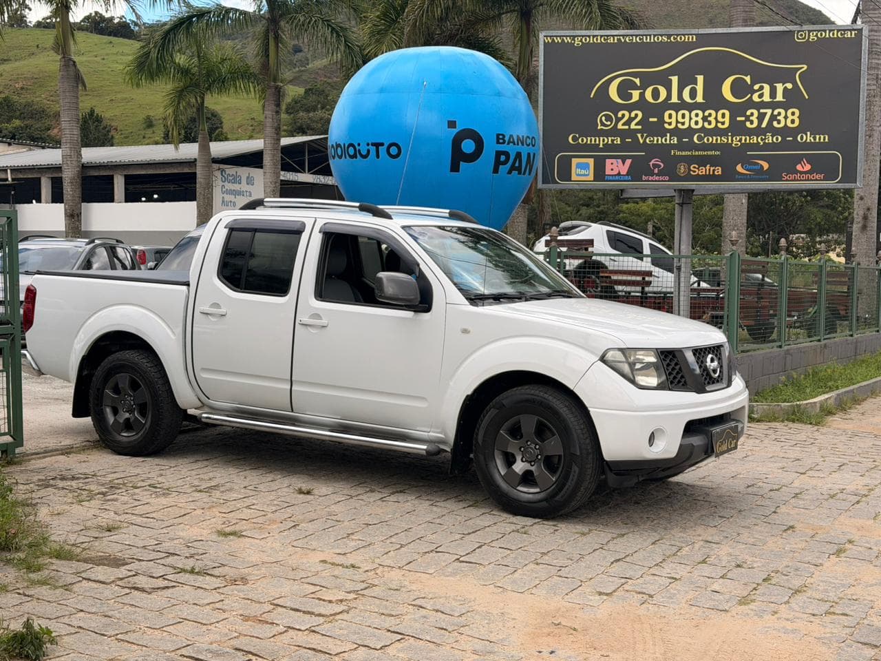 Nissan Frontier XE CD 4x2 2.5 TB Diesel thumbnail 1