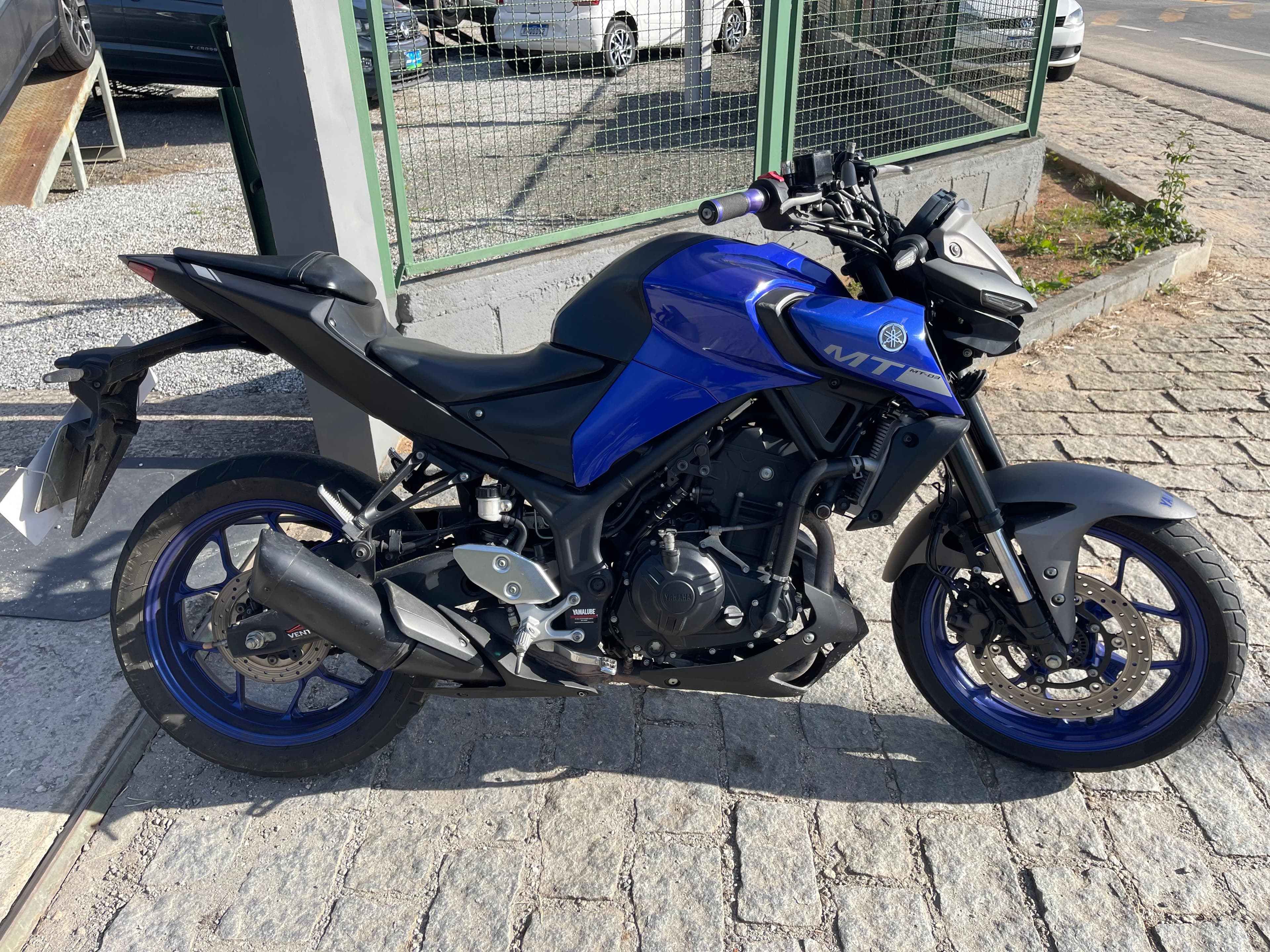 Yamaha Mt-03 thumbnail 2